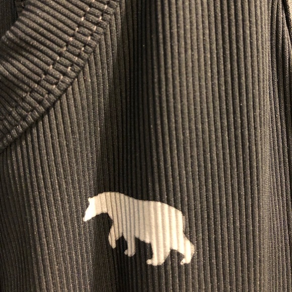 Running Bare Athletic Top, Great for working out! Too small for me! - Picture 2 of 4